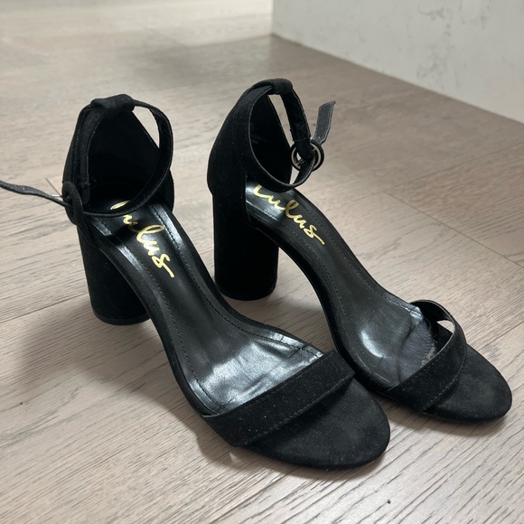 Size 6 Lulus chunky heels - Picture 1 of 4